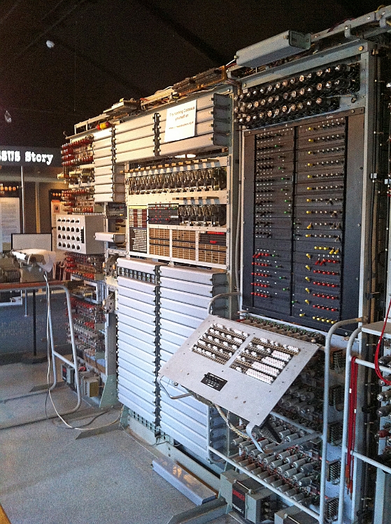 BletchleyPark_TNMOC 087.jpg - This is a rebuilt of the Colossus, which took the volunteers more than 13 years, having only very little available information on hand. All detail were considered "Secret" well into the 1970's.